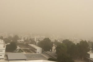 «Πνίγεται» στη σκόνη η Κύπρος - Οι μετρήσεις σε κάθε πόλη και η περιοχή με τη μεγαλύτερη συγκέντρωση